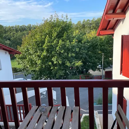 Apartment Climatise Avec Separee, A 3 Kms De Biarritz Et Bidart Arbonne
